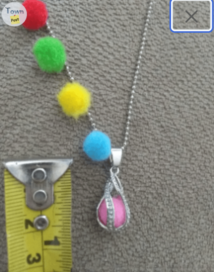 Photo of 4 necklaces 