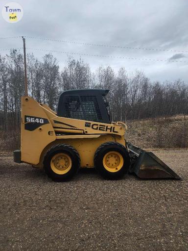 Photo of 2006 Gehl 5640E NA Skidsteer - Excellent Condition - No GST - 2