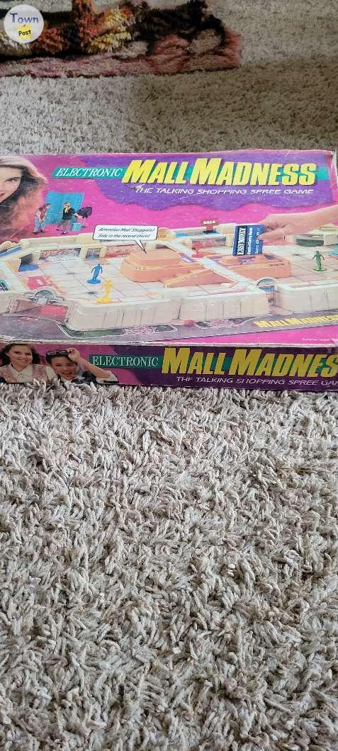 Photo of Mall madness electric board game 