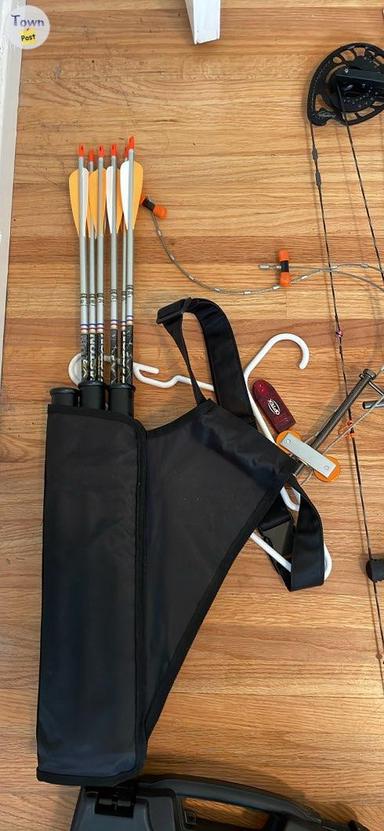 Photo of compound bow and accessories  - 1