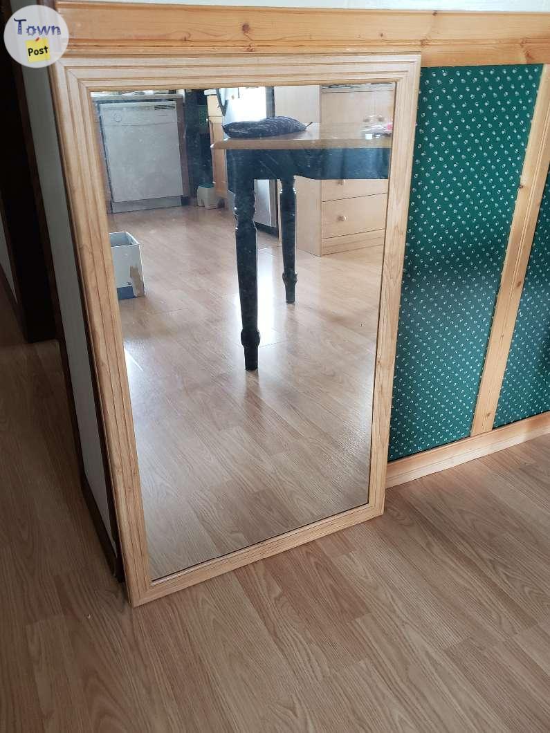 Photo of Dresser mirror