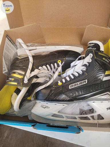 Photo of New Bauer Supreme Skates and 13" True Gloves - 1