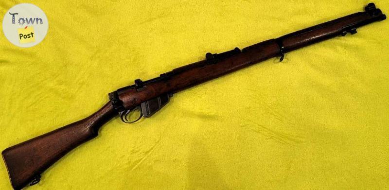 Photo of SMLE Lee Enfield rifle