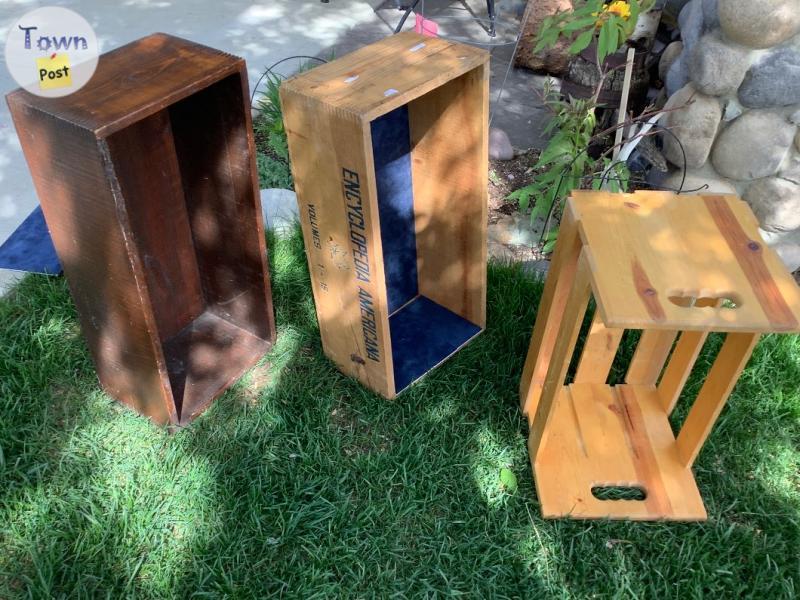 Photo of Wooden crates/boxes for display 