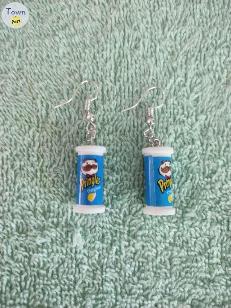 Photo of Chip can earrings 