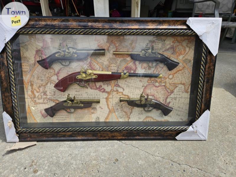 Photo of Collectable shadow box picture with replica flint lock pistols 