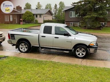 Photo of 2010 Dodge 1500, 4x4, low kms, trailer tow, crew cab.  - 1