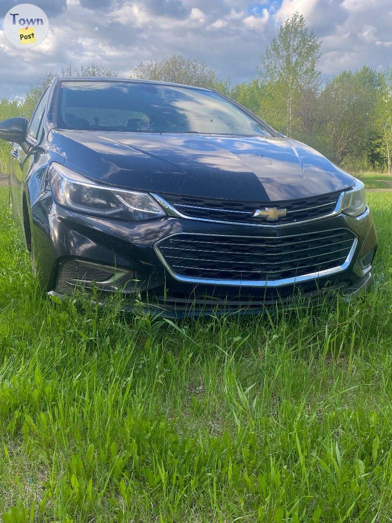 Photo of Chevy Cruze 2017 for parts