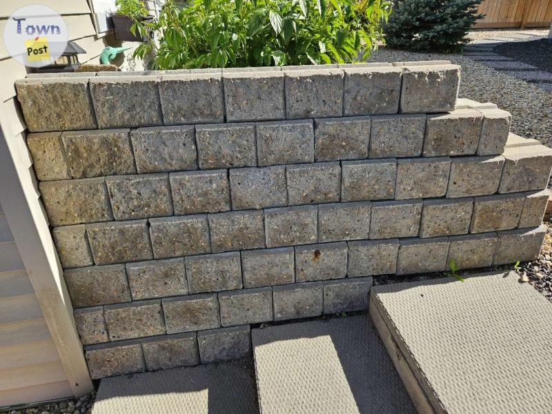 Photo of 50 Concrete blocks for sale