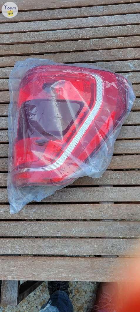 Photo of Ford F150 2023 Tail Light