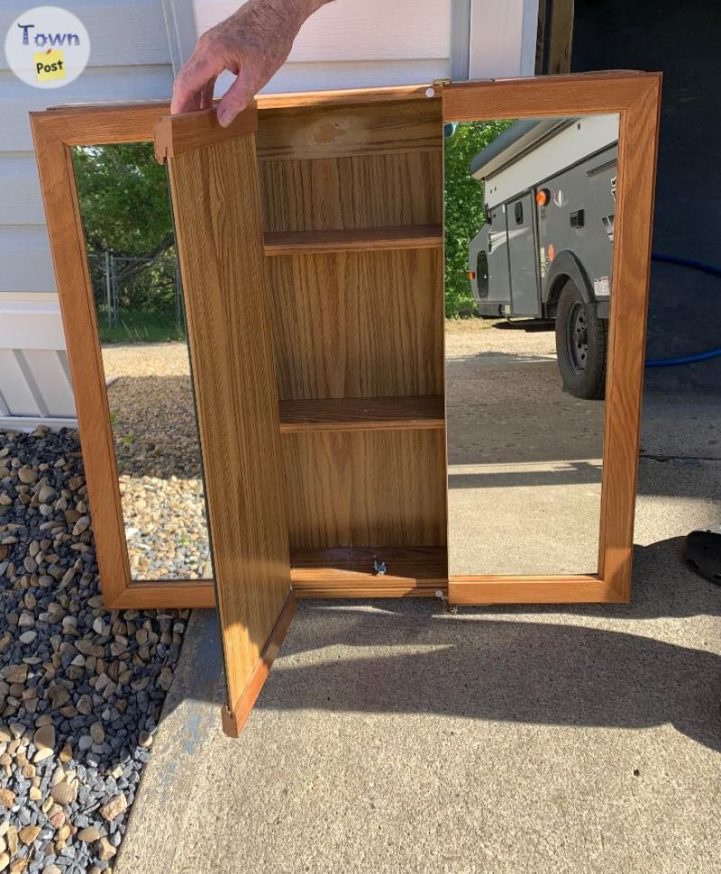 Photo of Three mirror medicine chest