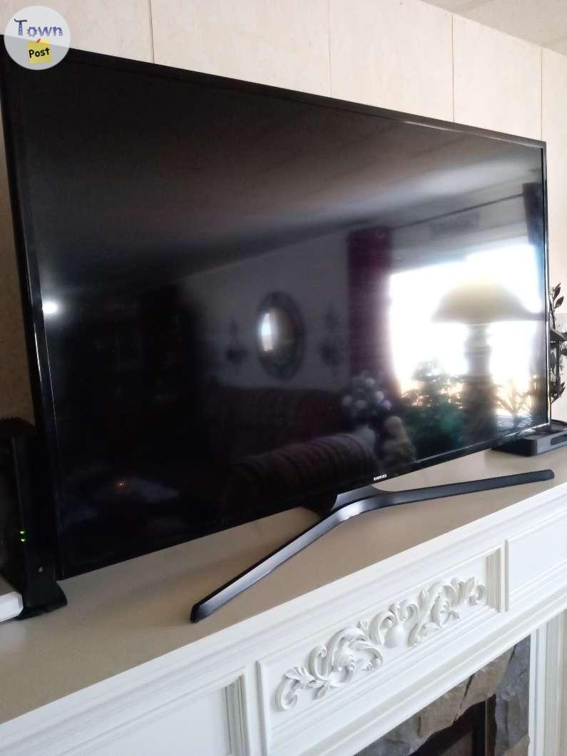 Photo of SAMSUNG SERIES 5000 48" TV