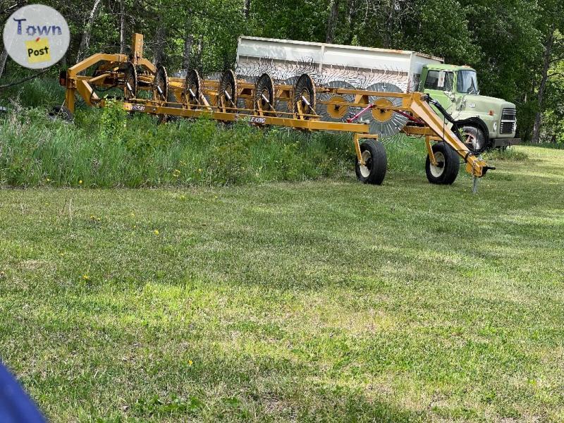 Photo of 2022 Bale King Hay Rake 