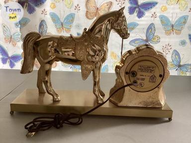 Photo of VINTAGE 1950 RARE FIND HORSE MANTEL CLOCK - 2