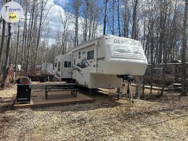 Photo of 5th wheel trailer - 1