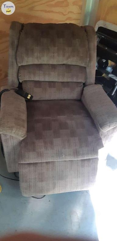 Photo of FREE electric recliner - 1