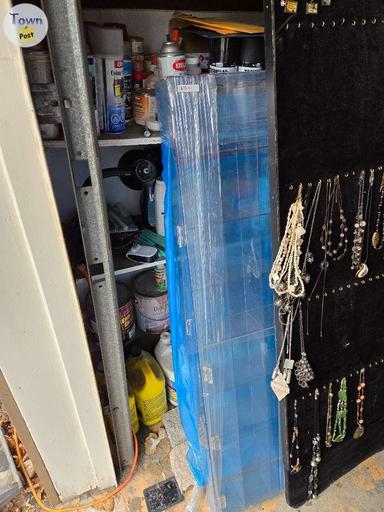 Photo of FS-Jewerly Cases Hardly Used-Located in Woodbine - 1