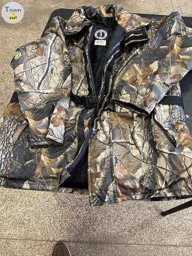 Photo of camo mustang floater coat - 1