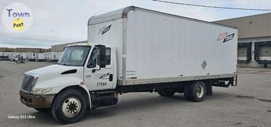 Photo of 2005 International 4300  - 1