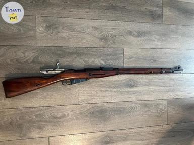 Photo of Excellent Rare all matching including bayonet 1942 Soviet Union izhevsk Mosin Nagant 91/30 Round Receiver - 2