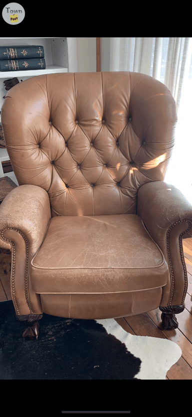 Photo of Pr. Of Lazyboy recliners  - 1