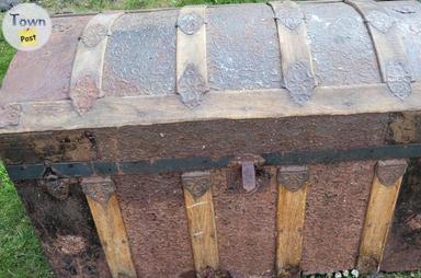 Photo of  Antique Dome top trunk - 1