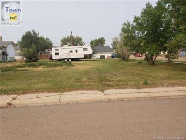 Photo of Empty Lot in Coronation, AB - 2 1/2 Hours From Calgary - 1