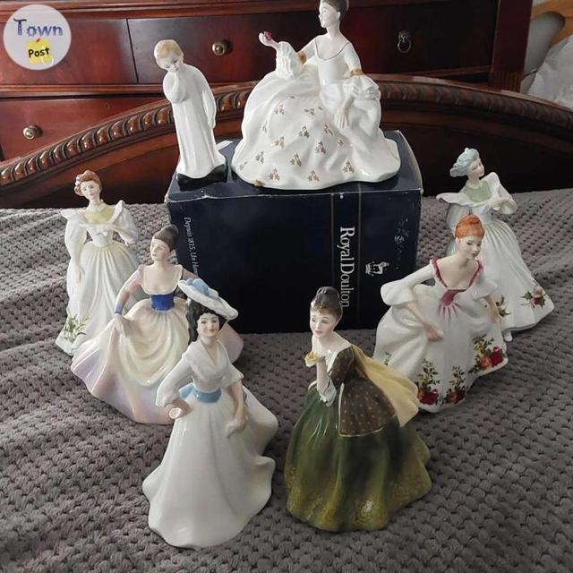 Photo of 6 Royal Doulton figurines, January, Country Rose, Lisa, Darling, Margaret, Fleur