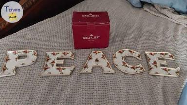 Photo of Royal Albert Old Country Roses - "PEACE" letter art/candy dishes, includes original box - 1