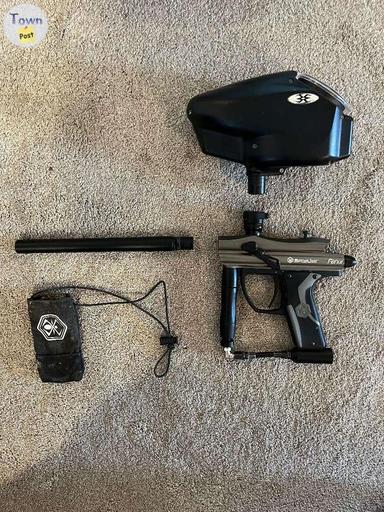 Photo of Spyder Paintball Gun + Invert Halo Loader - 1