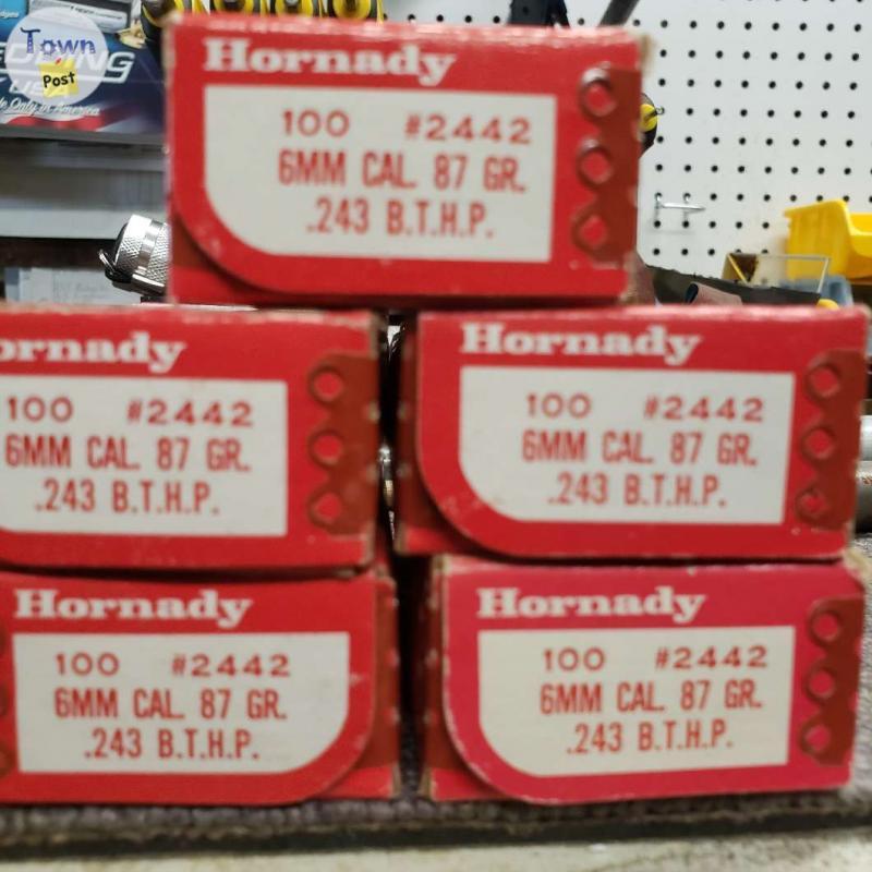 Photo of Hornady 6mm 87gr BTHP bullets, in older boxes from an estate sale