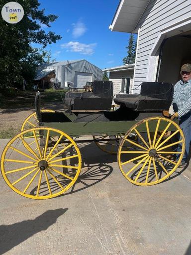 Photo of Horse drawn utility wagon - 1