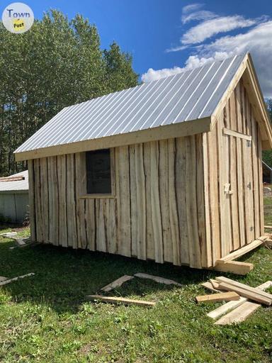 Photo of Small cabin or storage shed - 2