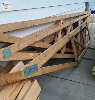 Photo of Garage Truss and Sheathing Package (22x24’, hip style) - 2