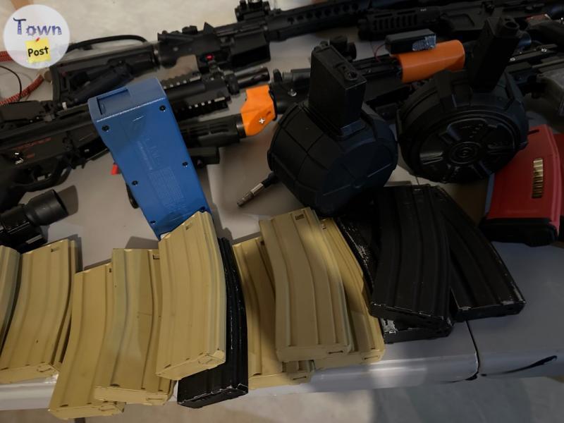 Photo of M4 mags