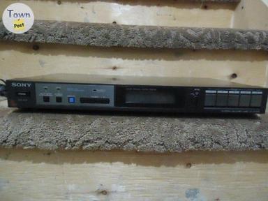 Photo of SONY AM/FM STEREO TUNER MODEL ST-JX220A - 1