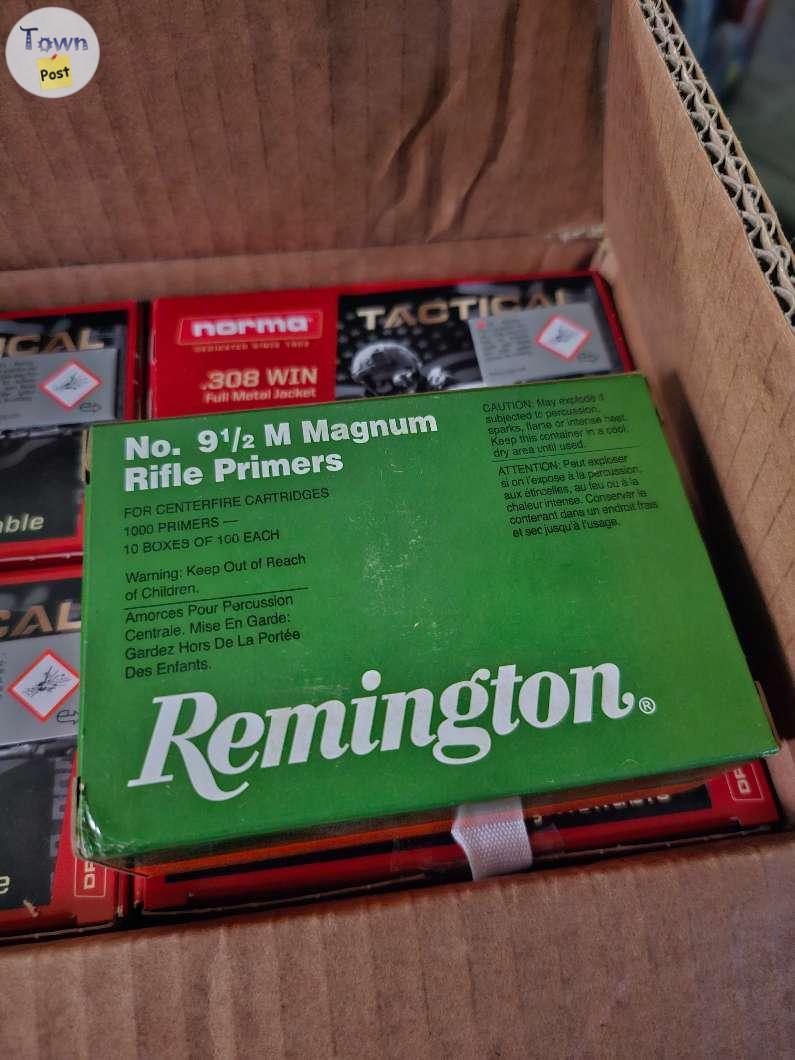 Photo of Remington® Large Rifle Magnum Primer No. 9-1/2 M 1000 Count Brick