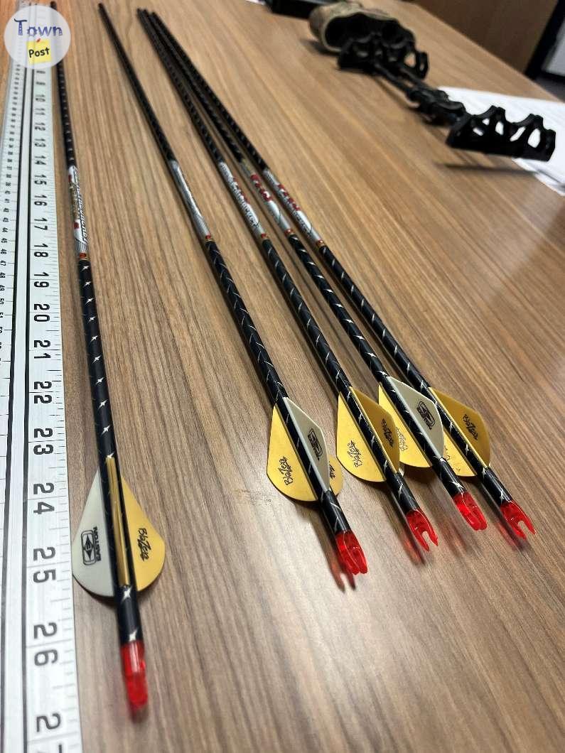 Photo of (x5) Easton FMJ 400 Aarows