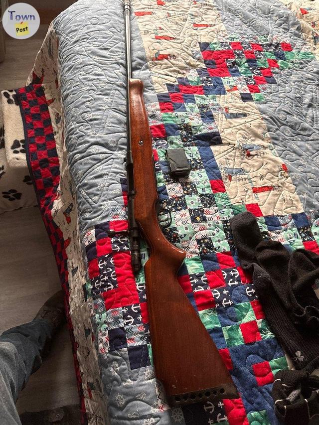 Photo of Mossberg 16 gauge. 