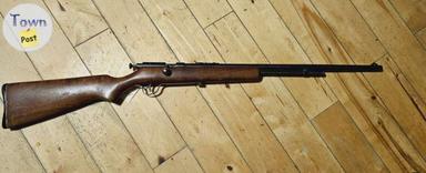 Photo of COOEY MODEL 60; CALIBER 22 S. L. LR; BOLT ACTION, ORIGINAL FINISH.  SHIPPING IS ON THE BUYER - 1