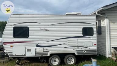 Photo of 2009 Coachman 17’ - 1