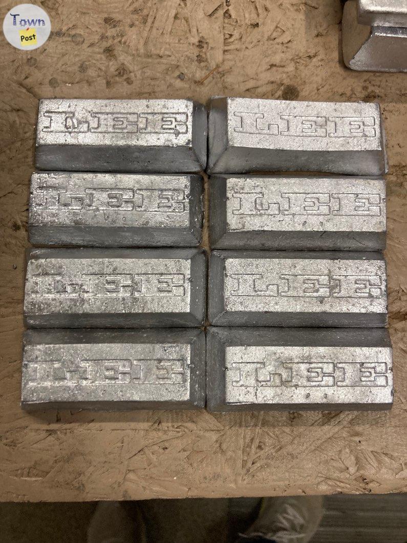 Photo of Lead Bars