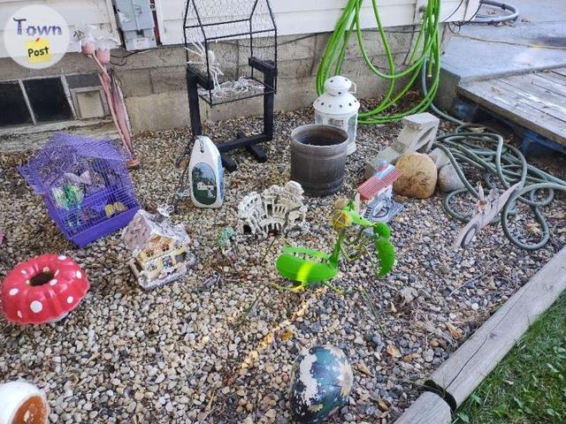 Photo of More yard art