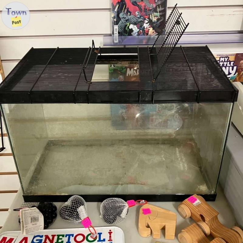 Photo of Aquarium (Camrose) Used