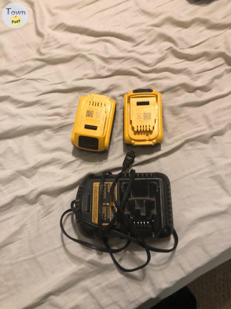 Photo of Dewalt 20v batterys