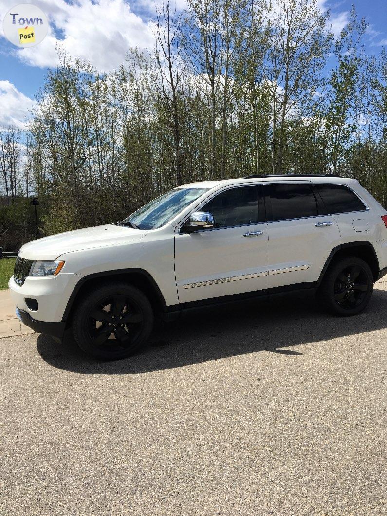 Photo of Grand Jeep Cherokee 