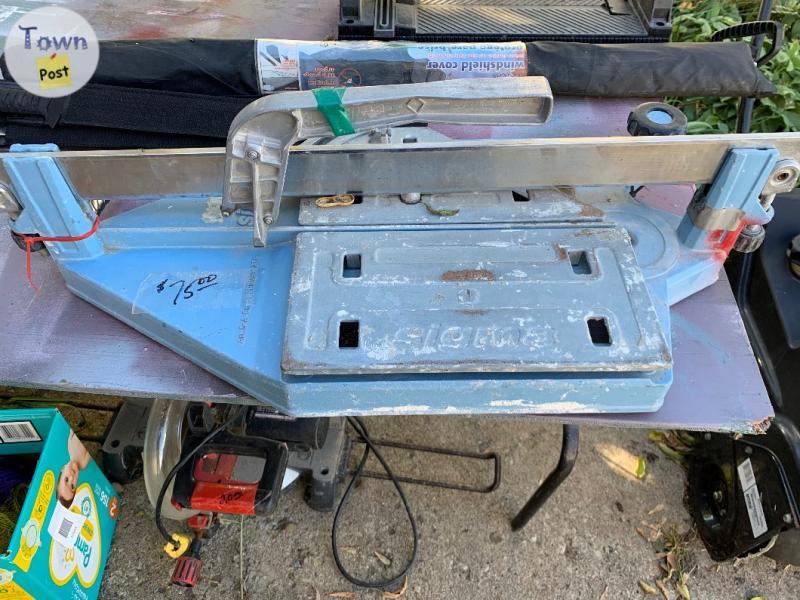 Photo of Tile cutter