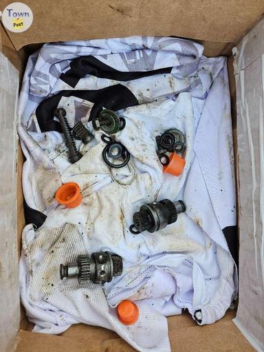 Photo of Deere 2130 hydraulic components  - 2