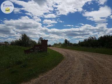 Photo of Elk Island Acreage for Sale - 1