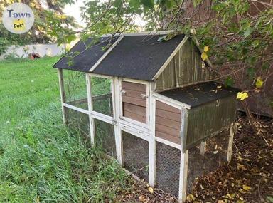 Photo of Rabbit Hutch or Chicken Hutch - 2